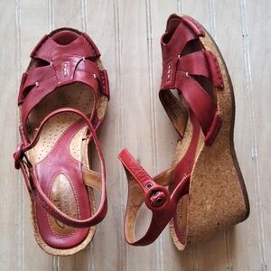 Clarks Artisan Maroon Red Leather Buckle Cork Wedge Heel Peep Toe Sandals